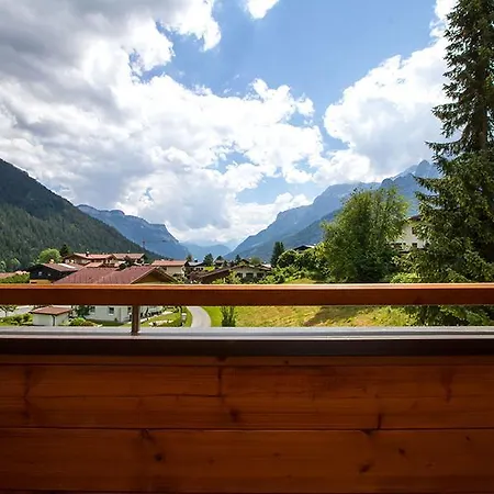Glockenhof Olivier Homestay Waidring
